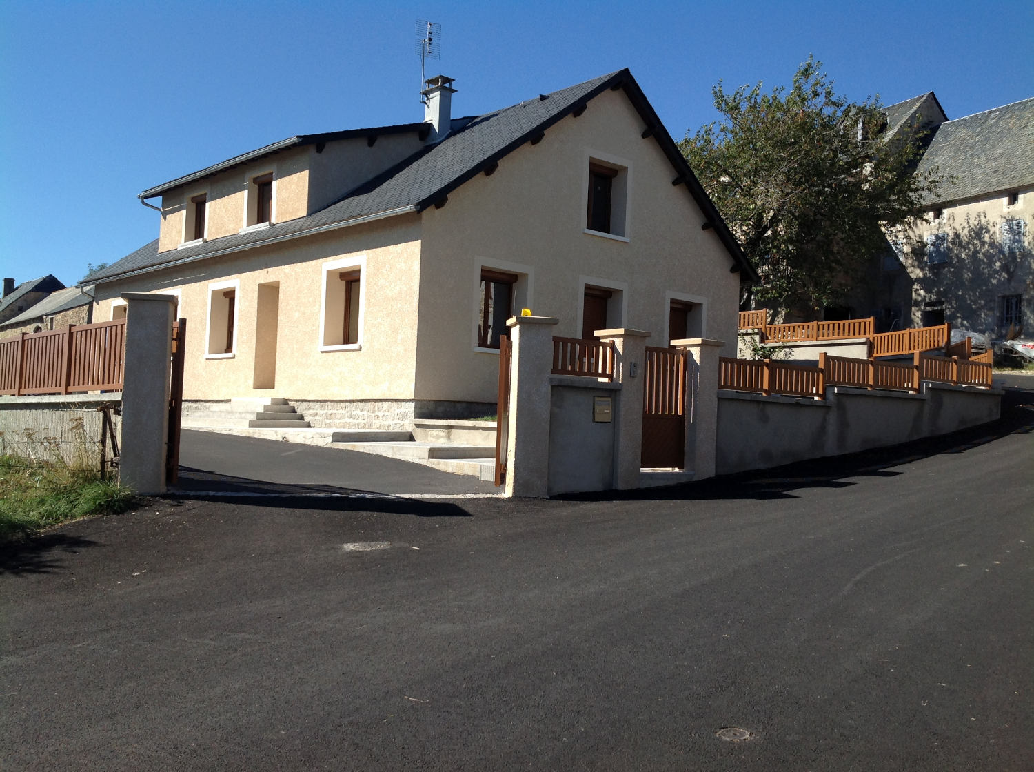 Installation de portail et d'une cloture